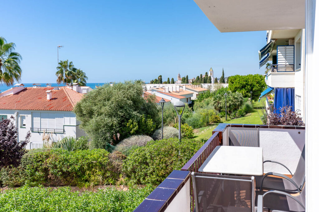 Apartment Calmacita Sitges garden