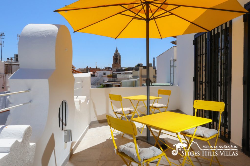 Experience Authentic Sitges in a Historic Townhouse with Stunning Rooftop Views